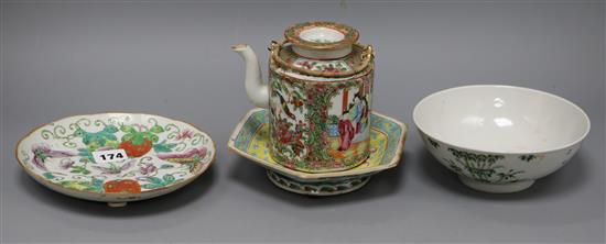 A Chinese famille rose teapot, bowl and two dishes